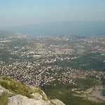 Ana Marija *