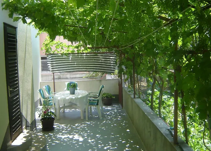 Ana Marija 아파트 솔린